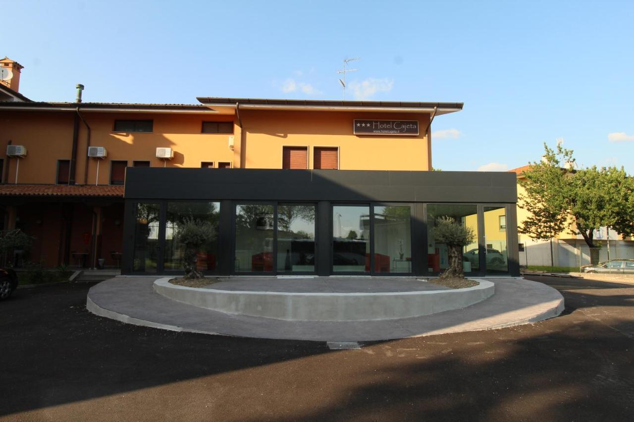 Hotel Cajeta Buia Bagian luar foto